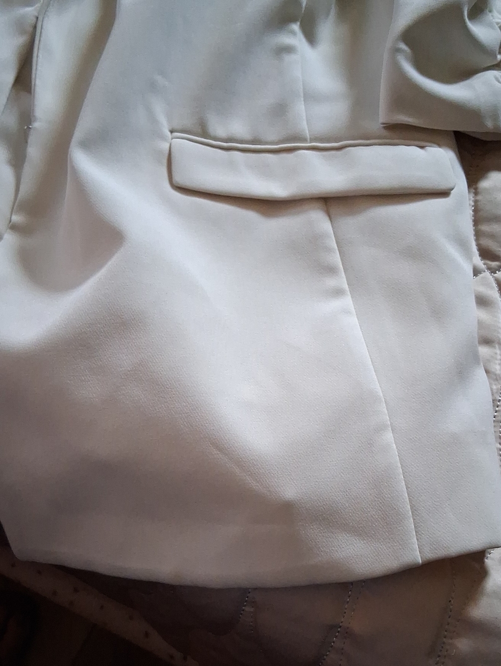 Light Cream Blazer - Inc - Picture 4 of 6